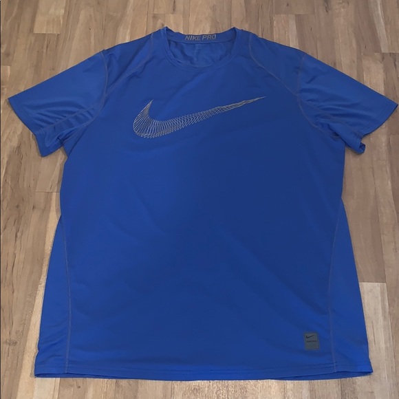 Nike Pro Produkte - online Shop \u0026 Outlet | Ladenzeile.de